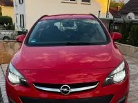Gebraucht Opel Astra 120 PS (88 kW) 2014 Rot Kombi