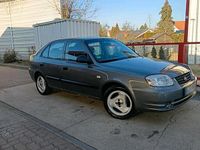 Second-hand Hyundai Accent 85 CP (62 kW) 2004 Gri Break
