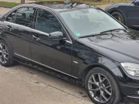 Gebraucht Mercedes C180 2010 Schwarz Limousine