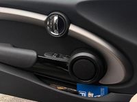 Usata Mini ONE 102 CV (75 kW) 2016 Nero Utilitaria