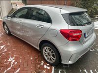 Gebraucht Mercedes A180 122 PS (89 kW) 2013 Silber Limousine
