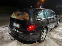 Gebraucht Mercedes R300 200 PS (147 kW) 2011 Schwarz Van / Kleinbus