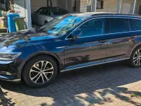 Second-hand VW Passat 239 CP (175 kW) 2015 Albastru Break