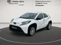 Gebraucht Toyota Aygo X Basis 72 PS (52 kW) 2022 Schneeweiß SUV