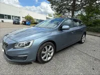 Gebraucht Volvo V60 150 PS (110 kW) 2017 Blau Kombi