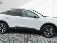 Neu Citroën C4 131 PS (96 kW) 2025 Weiss / okenitweiss SUV