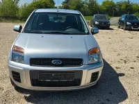 Gebraucht Ford Fusion Style 90 PS (66 kW) 2010 Silber Kleinwagen