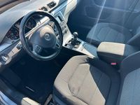 Gebraucht VW Passat 140 PS (102 kW) 2013 Silber Kombi