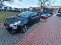 Gebraucht Kia Rio Edition 7 109 PS (80 kW) 2013 Schwarz Limousine