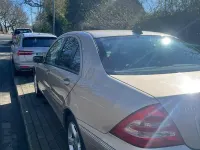 Gebraucht Mercedes C200 Elegance 163 PS (119 kW) 2003 Gold Limousine
