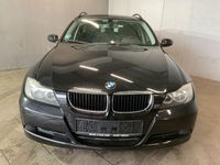 gebraucht BMW 320 i Touring Aut.