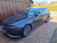 Gebraucht Mercedes E200 160 PS (117 kW) 2023 Schwarz Kombi