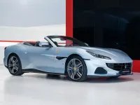Second-hand Ferrari Portofino 620 CP (456 kW) 2022 Gri Cabrio