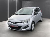 Gebraucht Hyundai i20 Edition 75 PS (55 kW) 2014 Silber Kleinwagen