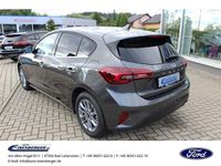 Neu Ford Focus Titanium 125 PS (91 kW) 2025 Magneticgrau (metallic) Limousine