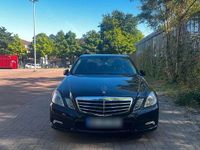 Gebraucht Mercedes E200 Avantgarde 136 PS (100 kW) 2010 Schwarz Limousine