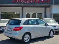 Gebraucht Mercedes B200 156 PS (114 kW) 2012 Silber Van / Kleinbus