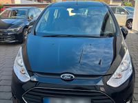 Second-hand Ford B-MAX Trend 101 CP (74 kW) 2015 Negru Monovolum
