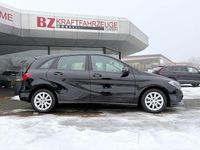 Gebraucht Mercedes B200 136 PS (100 kW) 2015 Schwarz Van / Kleinbus