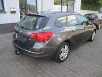 Gebraucht Opel Astra 160 PS (117 kW) 2011 Grau Kombi