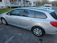 Gebraucht Opel Astra 125 PS (91 kW) 2011 Silber Kombi