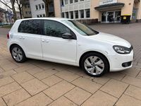 Gebraucht VW Golf VII Match 105 PS (77 kW) 2012 Weiß Limousine