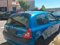 Second-hand Renault Clio II 75 CP (55 kW) 2002 Albastru Hatchback