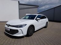 Gebraucht VW Passat Elegance 150 PS (110 kW) 2024 Weiß Kombi