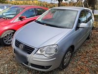 Gebraucht VW Polo 75 PS (55 kW) 2009 Silber Kleinwagen