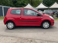 Gebraucht Renault Twingo 58 PS (42 kW) 2009 Rot Kleinwagen