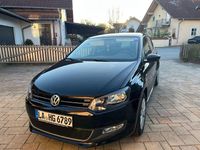 Gebraucht VW Polo Life 90 PS (66 kW) 2013 Schwarz Kleinwagen