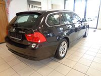 gebraucht BMW 320 d Touring xDrive / PANO / SCHECKHEFT/GEPFLEGT