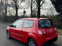 Gebraucht Renault Twingo 75 PS (55 kW) 2012 Rot Kleinwagen
