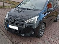 Gebraucht Hyundai i10 Select 67 PS (49 kW) 2018 Schwarz Kleinwagen