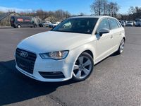 Gebraucht Audi A3 Sport 110 PS (80 kW) 2014 Weiß Limousine