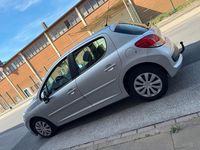 Gebraucht Peugeot 207 120 PS (88 kW) 2012 Silber Limousine