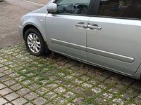 Gebraucht Kia Carnival EX 185 PS (136 kW) 2006 Silber Van / Kleinbus