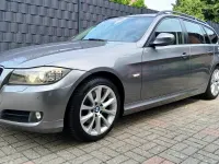 Gebraucht BMW 318 Sport Line 143 PS (105 kW) 2010 Silber Kombi