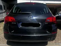 Gebraucht Opel Astra 125 PS (91 kW) 2012 Schwarz Kombi