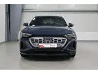 Gebraucht Audi Q8 e-tron S-Line 220 kW (300 PS) 2024 Blau SUV