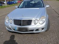 Gebraucht Mercedes E200 2007 Silber Limousine