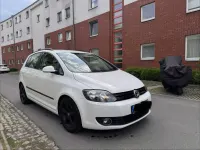 Second-hand VW Golf VII Life 122 CP (89 kW) 2014 Alb Berlinǎ