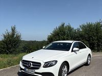 Gebraucht Mercedes E200 Avantgarde 184 PS (135 kW) 2016 Weiß Limousine
