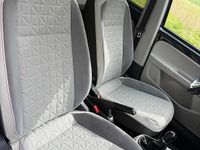 Second-hand VW up! Beats 90 CP (66 kW) 2017 Negru Hatchback