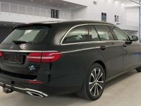 Gebraucht Mercedes E300 194 PS (142 kW) 2021 Schwarz Kombi