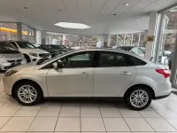 Gebraucht Ford Focus Titanium 125 PS (91 kW) 2012 Silber Limousine
