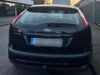 Gebraucht Ford Focus Ambiente 101 PS (74 kW) 2007 Schwarz Limousine
