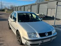 Gebraucht VW Bora 101 PS (74 kW) 1999 Silber Limousine