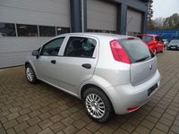 Gebraucht Fiat Punto Basis 69 PS (50 kW) 2018 Silber Kleinwagen