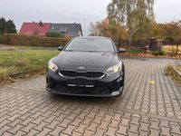 gebraucht Kia Ceed Ceed / cee'd1.5T DCT Vision Navi Komfort 16"/S.heiz/PDC